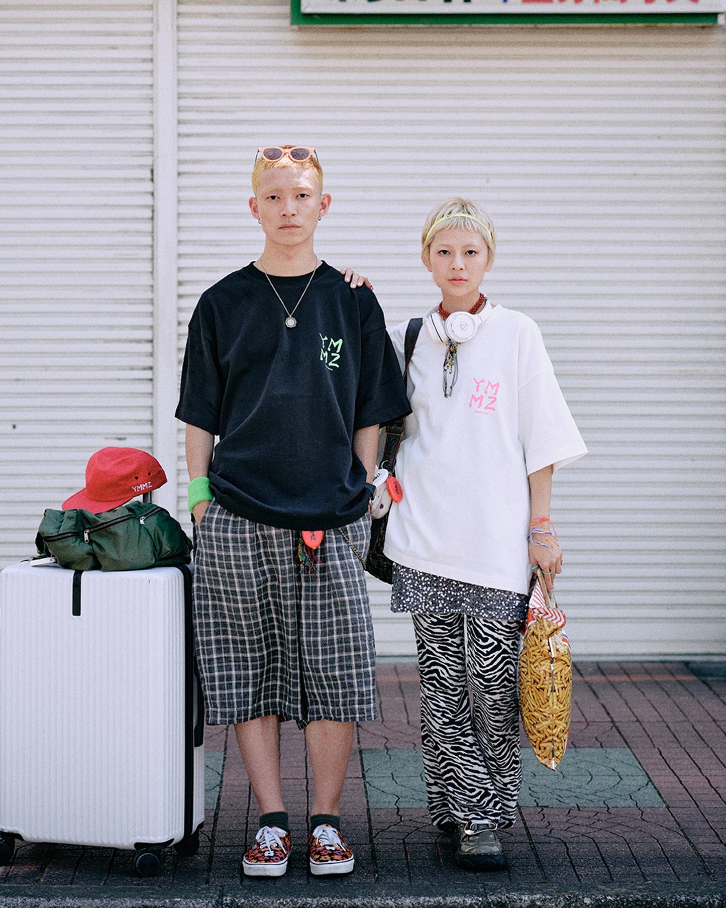 YMM2 NEON LOGO T-SHIRT(BLACK)